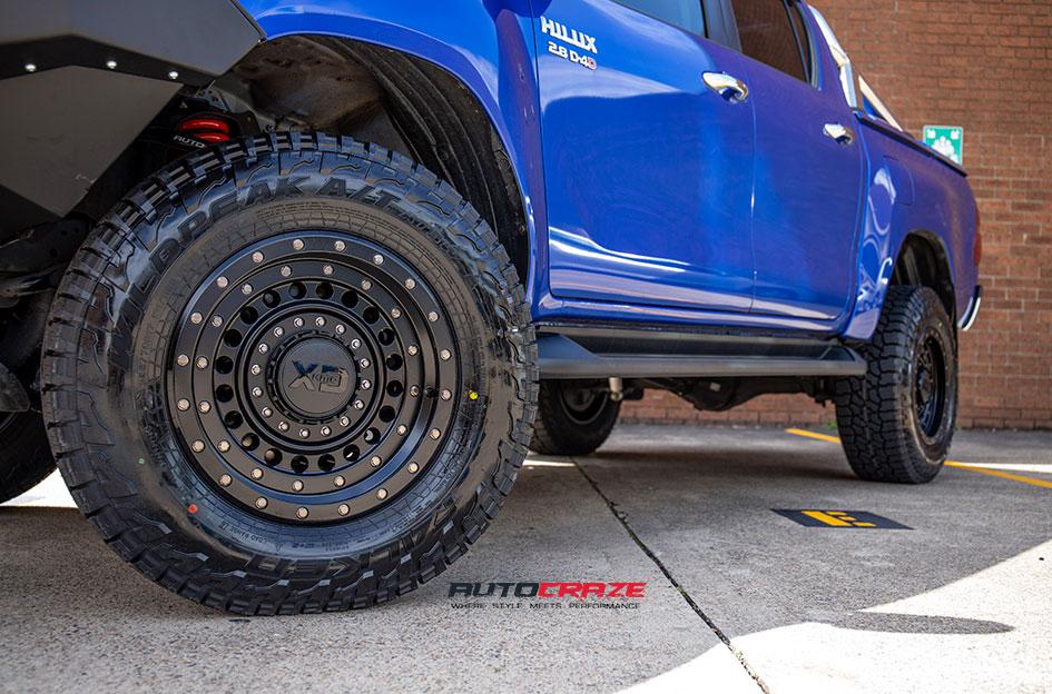 TOYOTA HILUX N80 4WD PANZER XD SATIN BLACK
